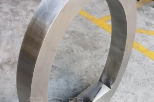 不銹鋼非標件加工定做-【恒宇泰金屬】高標準鈑金工藝提升了產(chǎn)品價值