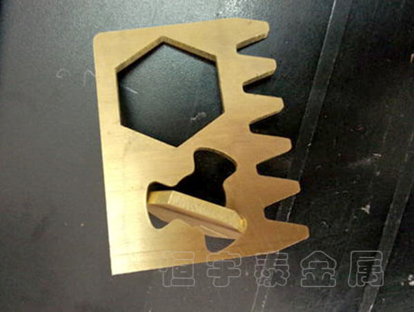 304不銹鋼鋼管激光切割時要注意什么