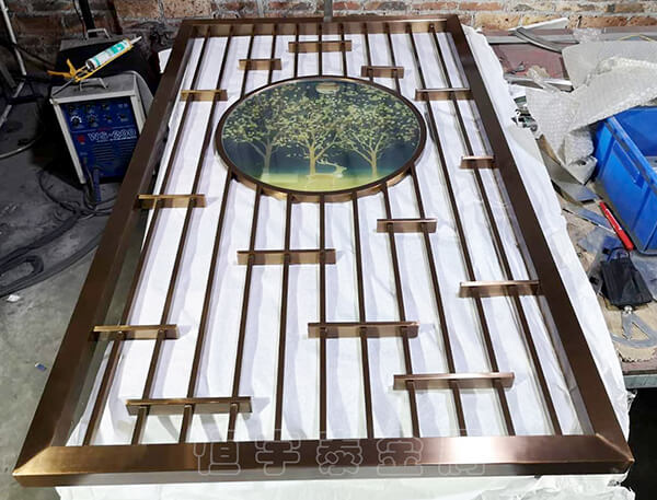 為你介紹電鍍的不銹鋼屏風