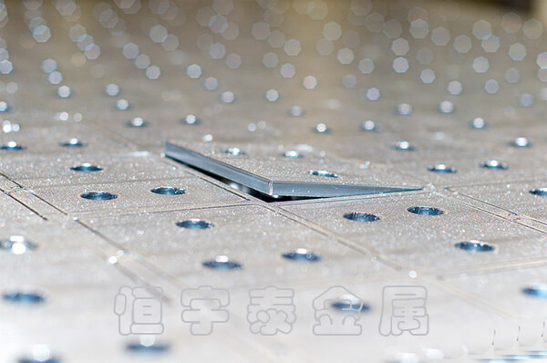 CO2激光切割技術比其他方法的優點有哪些